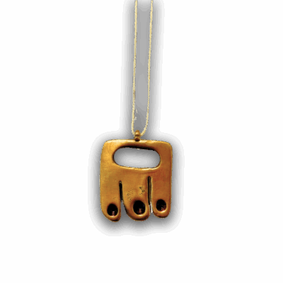 Hana Qiumarsi - Brass Pendant (Three feet into the wonderland)