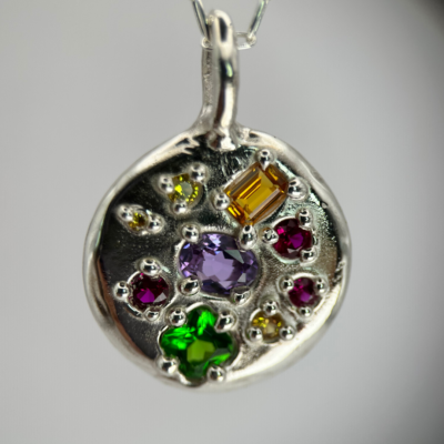 MAMSIR - Halo Halo Pendant